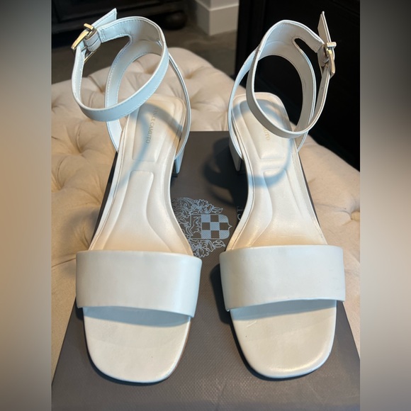 Vince Camuto Heels - Picture 4 of 4